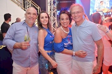 Carnaval Azul & Branco da Solidariedade reúne mais de 350 foliões em noite de festa e solidariedade em Erechim