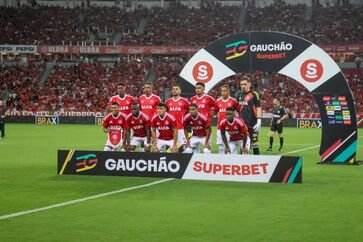 Inter vence e é finalista do Gauchão