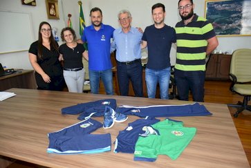 Município de Getúlio Vargas estuda proposta de adoção de uniformes escolares produzidos a partir de materiais sustentáveis