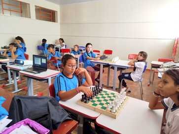 Xadrez, robótica e atividades monitoradas fazem parte do ensino integral em Entre Rios do Sul