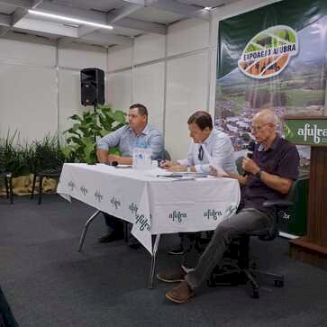 Leite projetado a R$ 2,5214 em março no RS