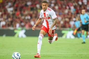 INTER EMPATA COM O FLAMENGO NO MARACANÃ NA ESTREIA DO BRASILEIRÃO