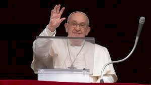 Bem-humorado e o primeiro papa latino-americano: relembre a trajetória de Francisco