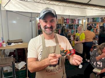 Quase 300 Vales Livros foram trocados no primeiro dia da 26ª Feira do Livro