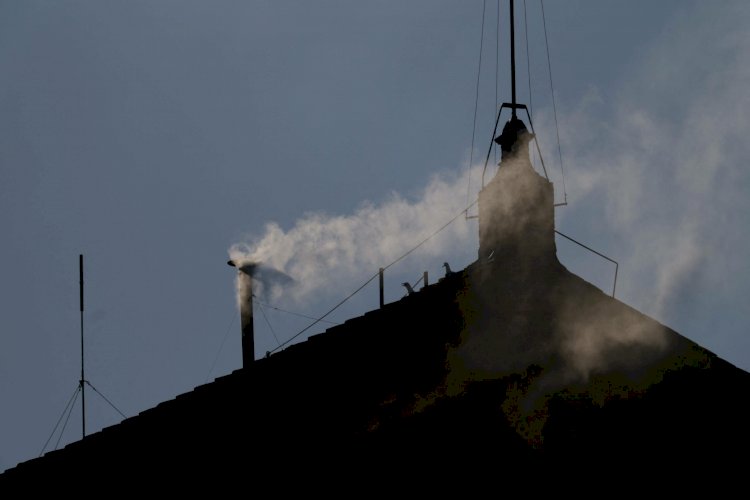 Mais uma vez, eleição do papa saiu no segundo dia do conclave