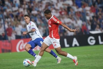 No Uruguai, Inter vence o Nacional por 2 a 0 e se mantém vivo na Copa Libertadores