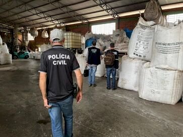 Polícia Civil apreende 384 toneladas de sementes ilegais