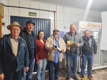 Floriano Peixoto -  Encontro para a fase de degustação de vinhos  é realizado