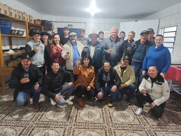 Floriano Peixoto -  Encontro para a fase de degustação de vinhos  é realizado