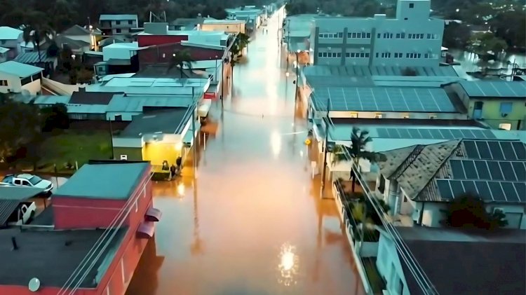 Chuvas causam transtornos em Porto Alegre e no interior do Estado; rodovias são bloqueadas e pessoas estão fora de casa