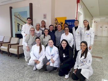 Sino da Vitória celebra o encerramento das sessões de quimioterapia no Hospital de Clínicas