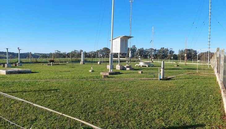 Nova frente fria traz chuva forte na noite de sábado para domingo