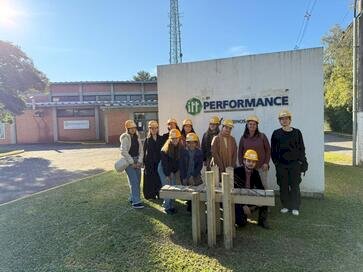 Estudantes de Arquitetura da UFFS conhecem tecnologias inovadoras no ITT Performance da Unisinos