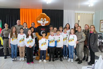 Crianças de Ipiranga do Sul celebram a formatura no Proerd