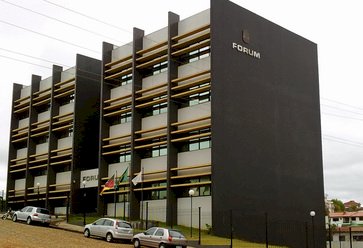 Justiça determina a internação provisória de adolescente envolvido em ataque à escola