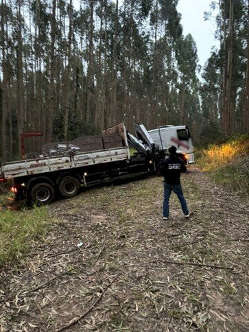 Operação Braço de Ferro investiga furto qualificado de caminhões-guindaste e extorsão