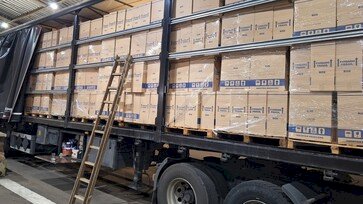 Receita Estadual autua dois caminhões com cerca de R$ 8 milhões em cigarros transportados sem documentação fiscal