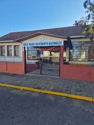 Passados nove dias desde o ataque as aulas são retomadas na E.M.E.F. Maria Nascimento Giacomazzi