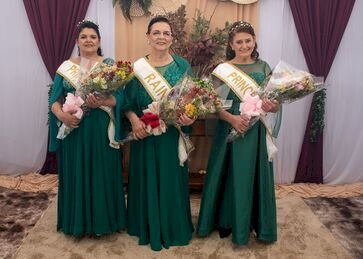 Erebango promove cerimônia de coroação da nova corte da Terceira Idade