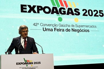 Jantar de abertura da Expoagas 2025 reúne mais de mil pessoas na Casa NTX, em Porto Alegre