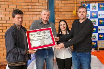 Sessão Solene marca os 85 anos de história da Escola Estadual Campos Sales de Floriano Peixoto 