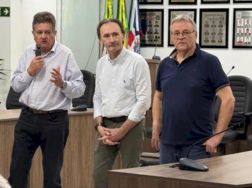 Essa estrada representa um novo tronco rodoviário que trará desenvolvimento para toda a região”
