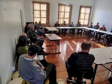 Prefeitura de Getúlio Vargas reúne responsáveis por poços artesianos comunitários para tratar de melhorias