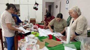 Erebango recebe curso de artesanato por meio de parceria entre CRAS e Senar