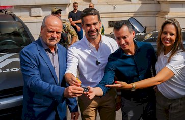 Delegada Nadine celebra entrega de equipamentos e viaturas para a Segurança Pública e a Defesa Civil