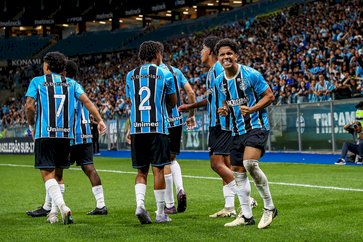Grêmio aplica goleada no Atlético-MG na ida das finais pelo Brasileiro Sub-17
