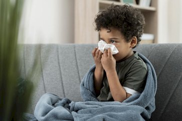 Casos de gripe em crianças aumentam na primavera: 10 dicas para proteger seu filho