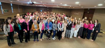 Complexo Hospitalar Unimed Erechim promove Talk Show sobre cuidado integral feminino