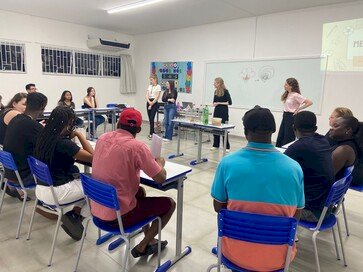 Acadêmicas de Pedagogia da URI realizam oficinas no CEJA sobre Soluções Baseadas na Natureza