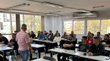 Capacitação aborda práticas de fiscalização de bebidas alcoólicas e alerta sobre riscos do metanol