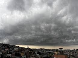 Frente fria deve causar chuva, ventania e queda de temperaturas no RS neste fim de semana
