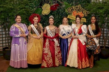 Oktoberfest Erechim 2025 abre com grande público,  cultura e emoção no Parque da ACCIE