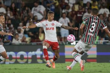 No Maracanã, Inter perde por 1 a 0 para o Fluminense no Brasileirão