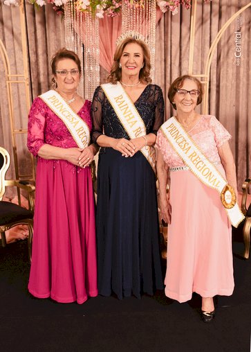 Rainha Regional da Terceira Idade é de Erval Grande:  baile celebra alegria e integração em Getúlio Vargas