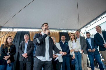 Em Estação, Leite assina portaria de habilitação do Programa Saúde 60+ RS