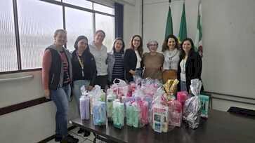 Fisioterapia da URI promove ação do Outubro Rosa com doação a mulheres privadas de liberdade