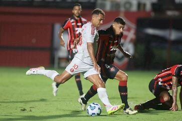 Fora de casa, Inter perde de 1 a 0 para o Vitória pelo Campeonato Brasileiro