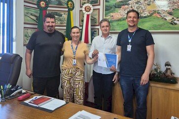Emater/RS-Ascar entrega relatório 2025 e plano operativo 2026 à Administração Municipal de Ipiranga do Sul