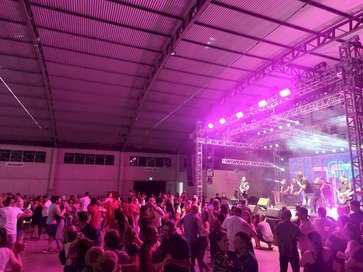 Floriano Peixoto celebra 29 anos com show de Rogério Magrão e Banda