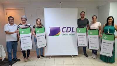 Campanha “Legal é Comprar no Comércio Local”, da CDL de Getúlio Vargas, entrega R$ 60.000,00 em prêmios