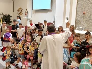 Paróquia São Pedro convida para Missa com bênção das mochilas em Erechim
