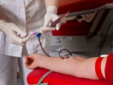 Queda nas doações durante férias pressiona estoques de sangue no RS