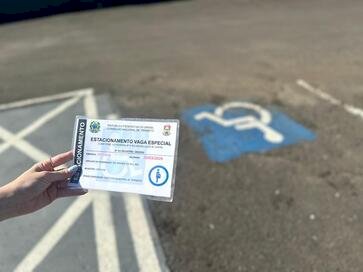 Entenda as regras para uso das vagas de estacionamento especiais em Erechim