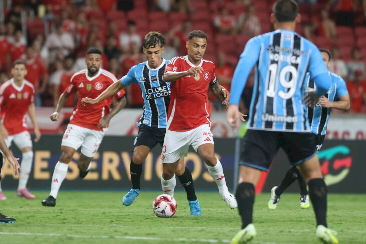 No Beira-Rio, Inter vence o Grêmio por 4 a 2 pelo Campeonato Gaúcho