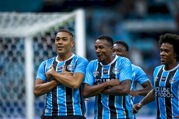 Em casa, Grêmio vence o Novo Hamburgo por 1 a 0 e está na semifinal do Gauchão