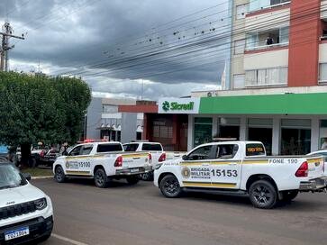 Clínica de reabilitação é interditada em Estação e Polícia Civil prende três pessoas.